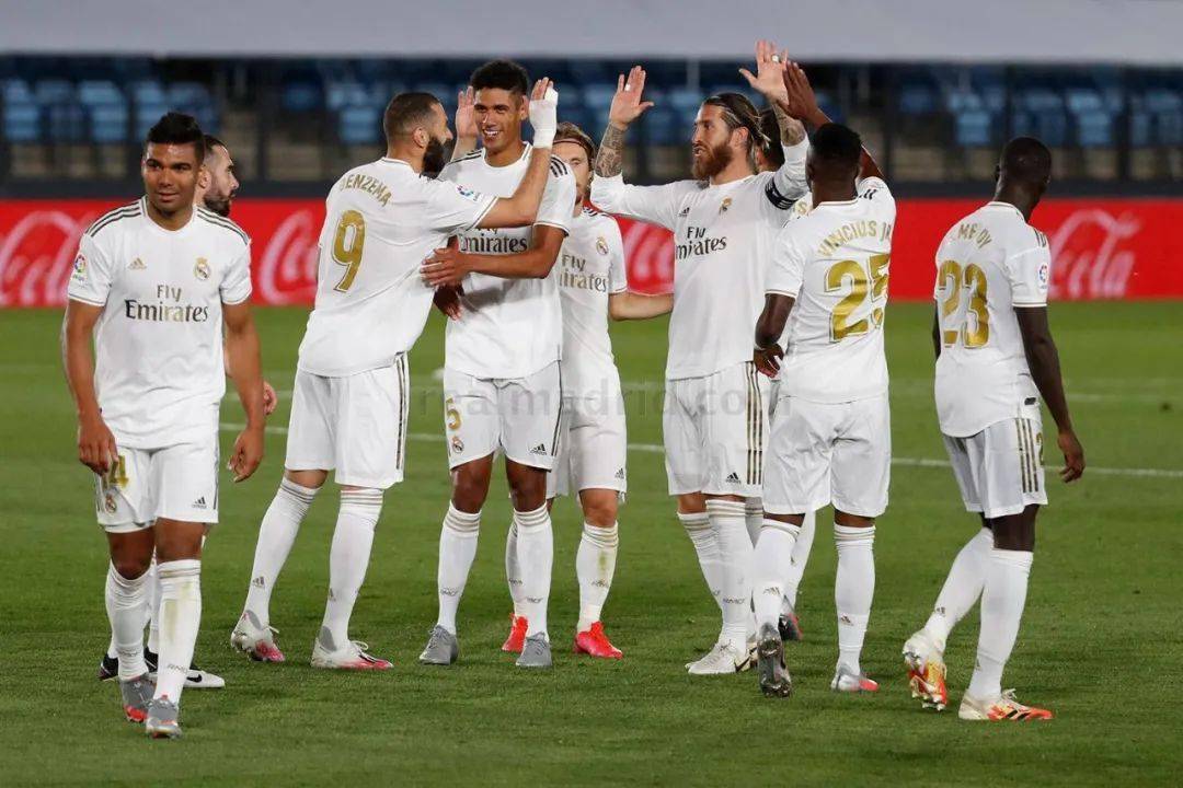 萨尼亚：孔帕尼对曼城有深厚感情，他是瓜迪奥拉接班人