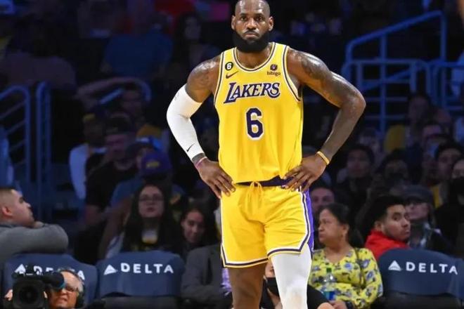 西媒：若亚马尔踢布鲁日时出场，他就将被西班牙国家队征召（西媒：亚马尔若在战布鲁日登场，将获西班牙队征召）